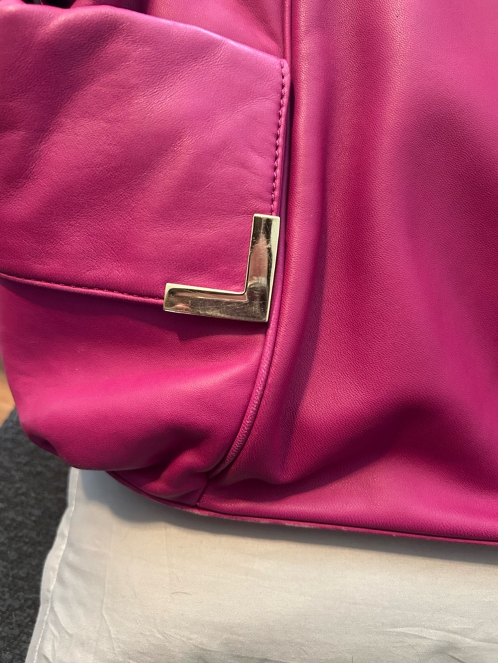 Michael Kors Beverly Hot Pink Shoulder Bag with Gold Accents - Picture 4 of 7